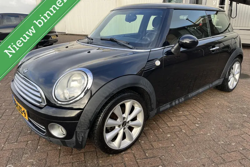 MINI Cooper (2010)