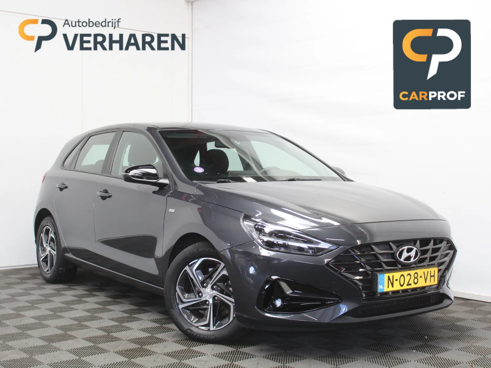 Hyundai i30 (2022) — foto 1