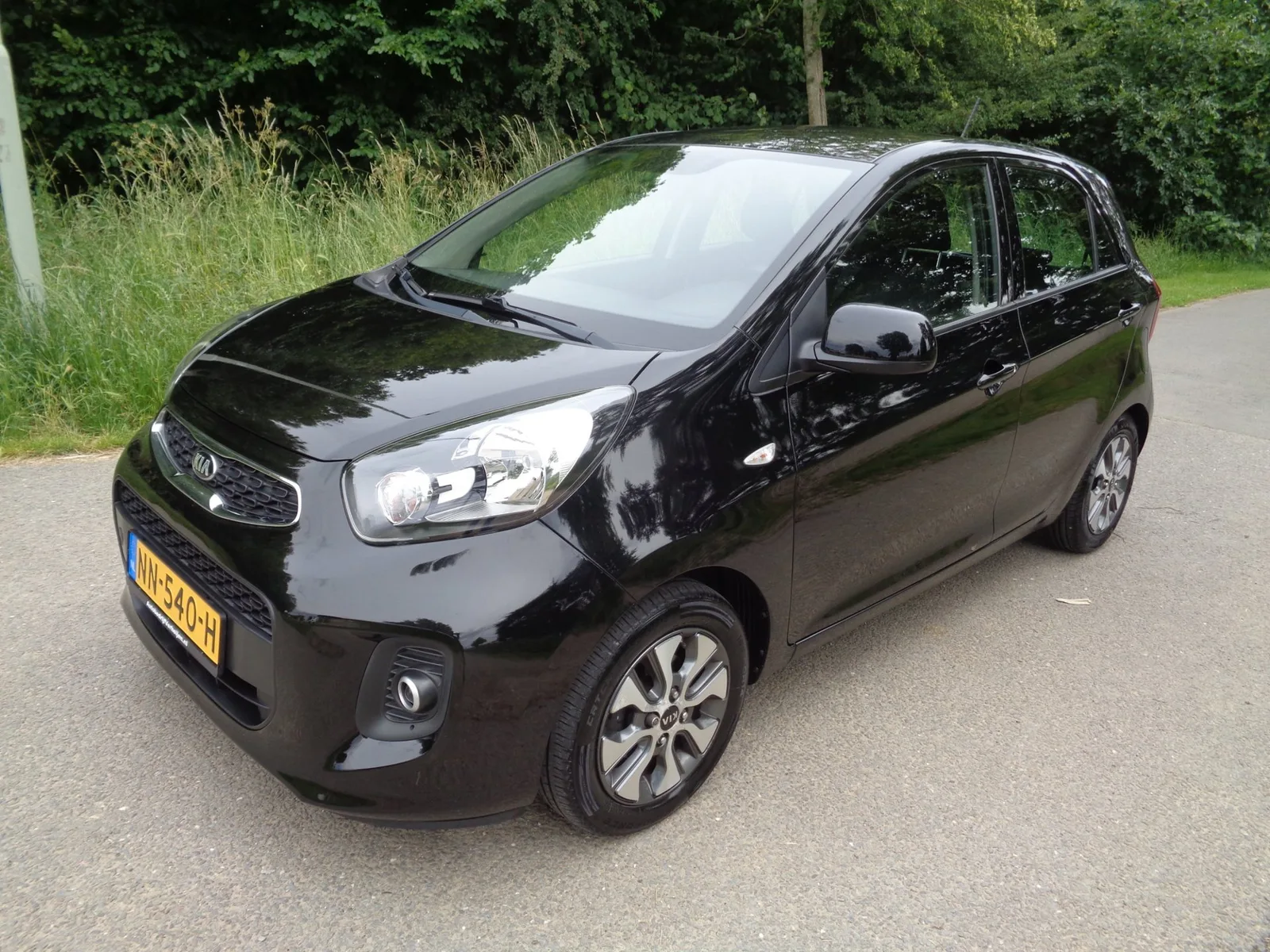 Kia Picanto (2017) — foto 1