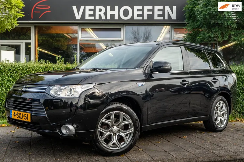 Mitsubishi Outlander (2013)