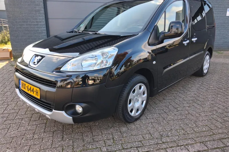 Peugeot Partner (2010)