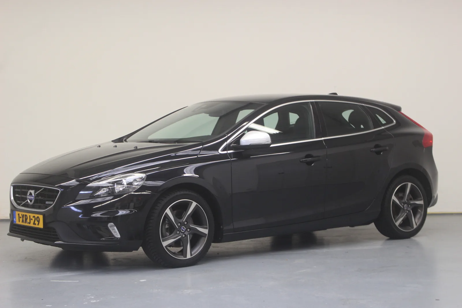 Volvo V40 (2014) — foto 1