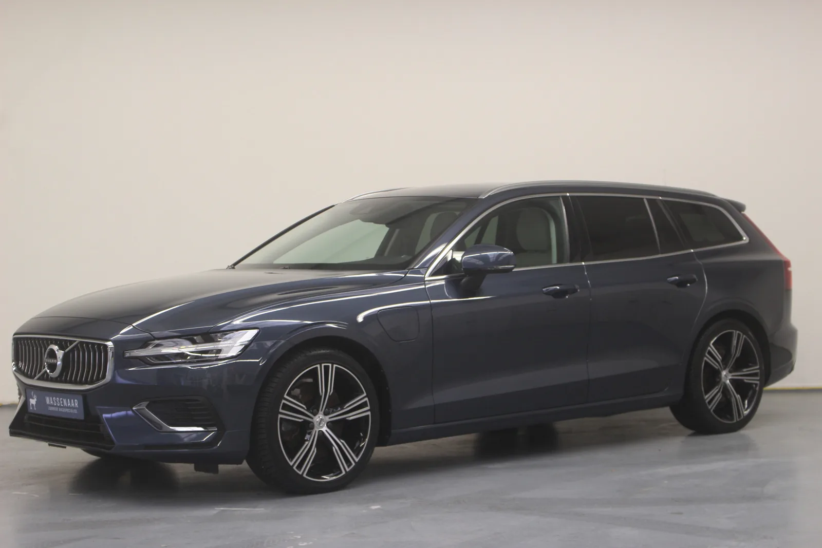 Volvo V60 (2022) — foto 1