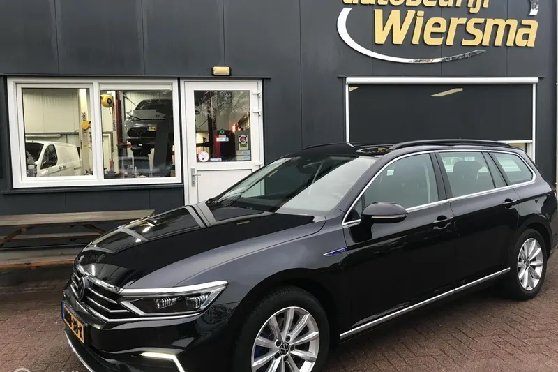 Volkswagen Passat (2023)