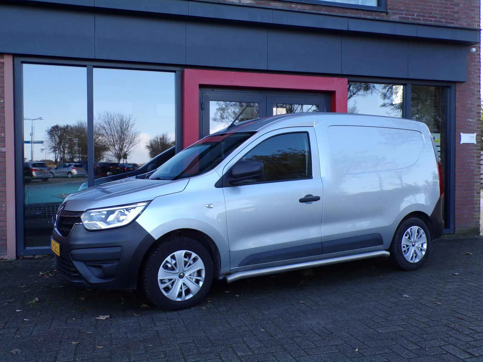 Renault Express (2021) — foto 1