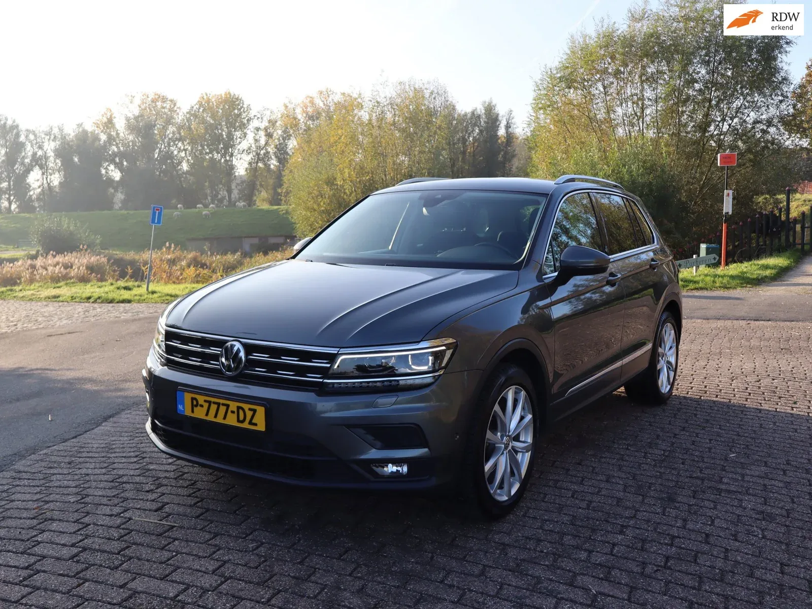 Volkswagen Tiguan (2018) — foto 1