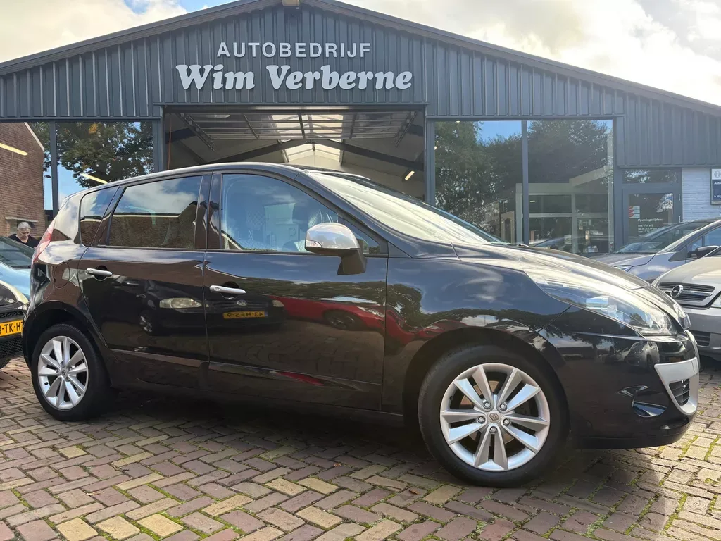 Renault Scénic (2011) — foto 1