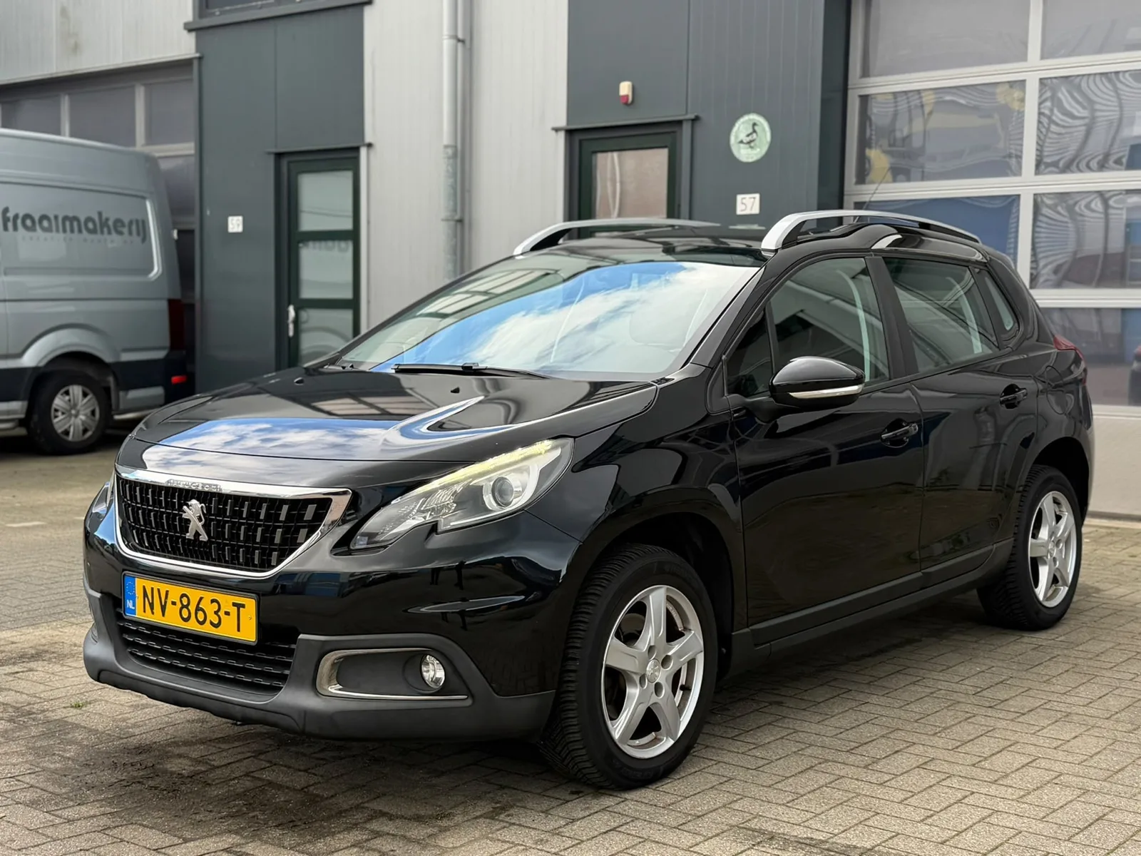 Peugeot 2008 (2017) — foto 1