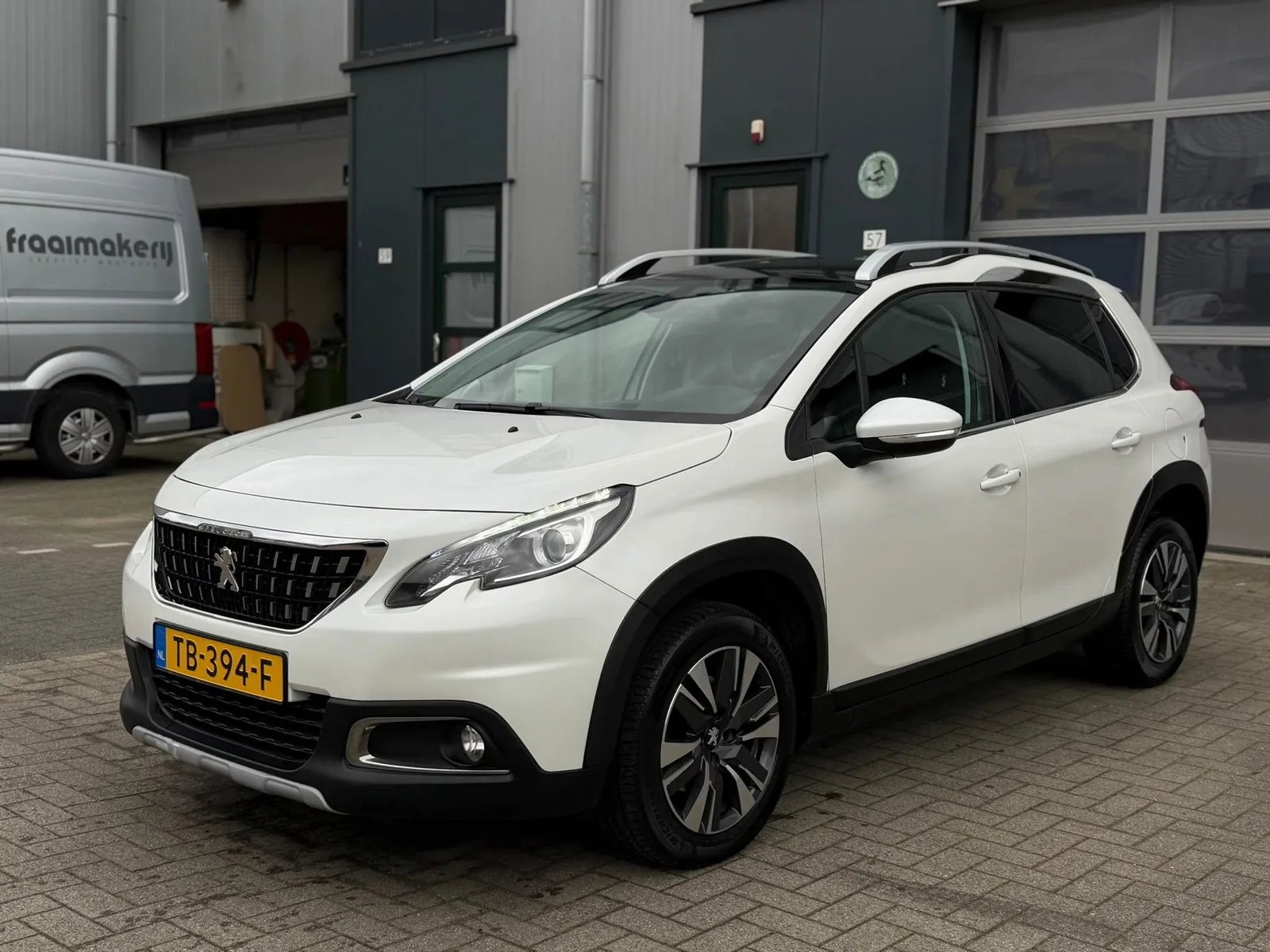 Peugeot 2008 (2018) — foto 1