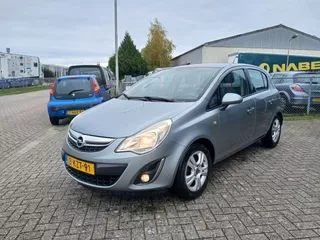 Opel Corsa (2011) — foto 1