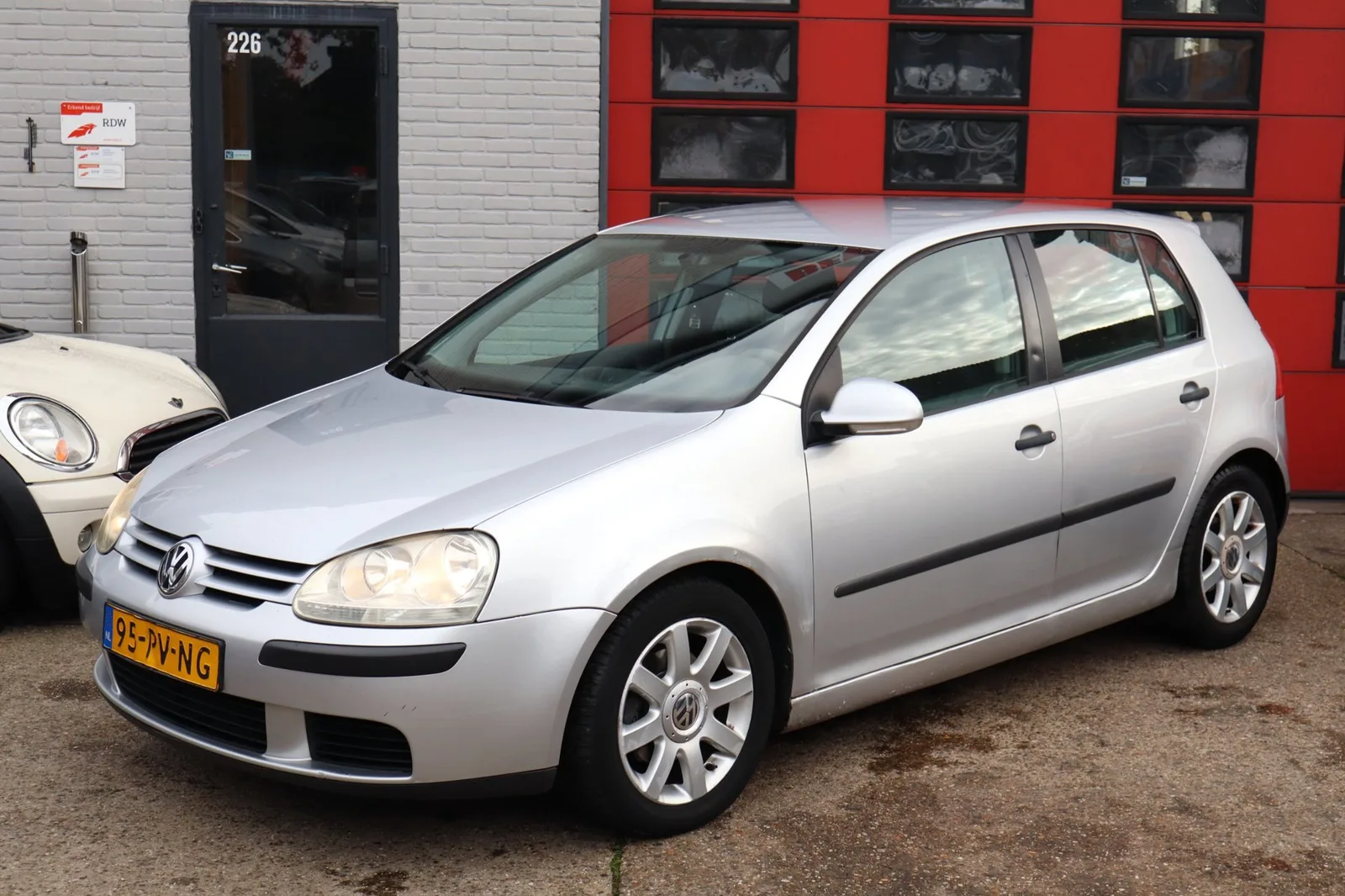 Volkswagen Golf (2005) — foto 1