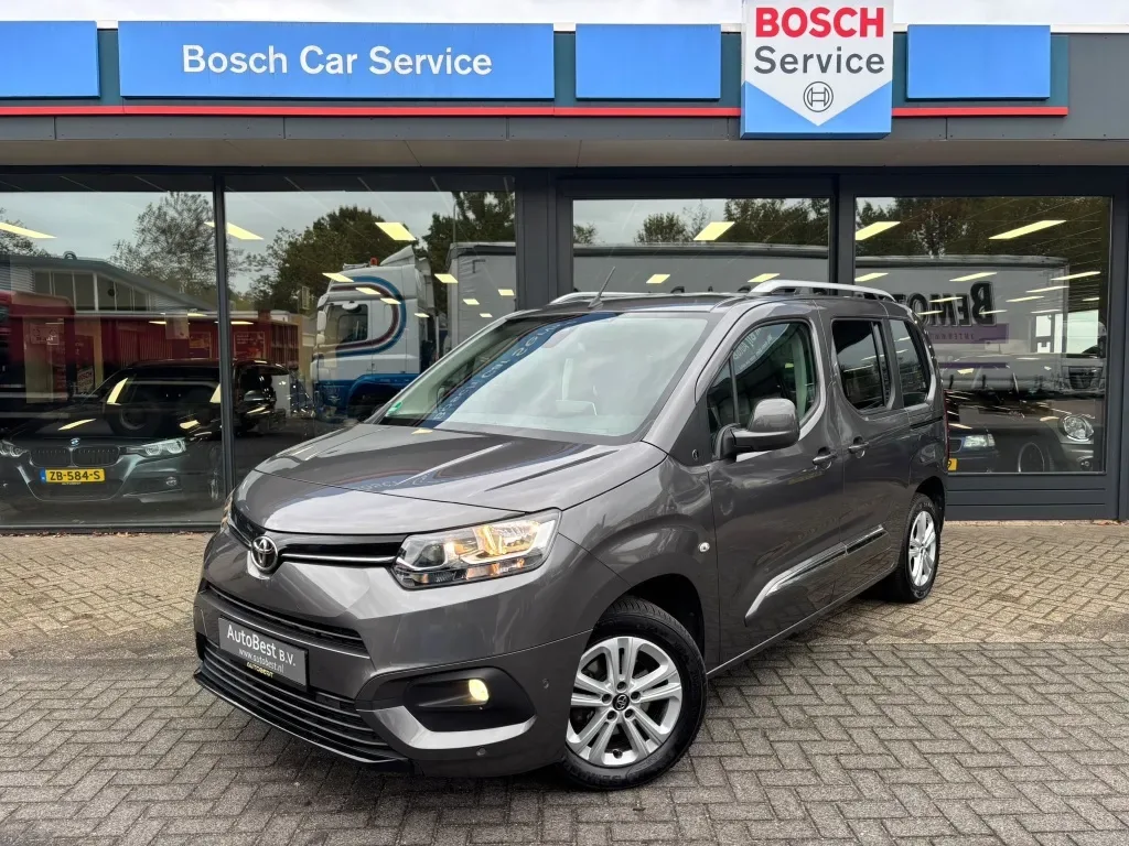 Toyota ProAce City Verso (2020) — foto 1