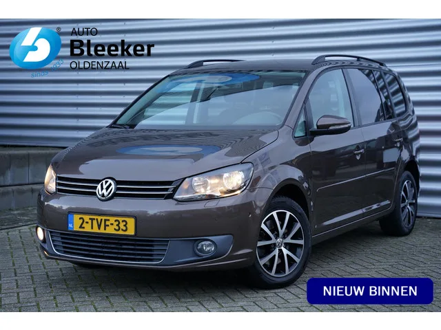 Volkswagen Touran (2014) — foto 1
