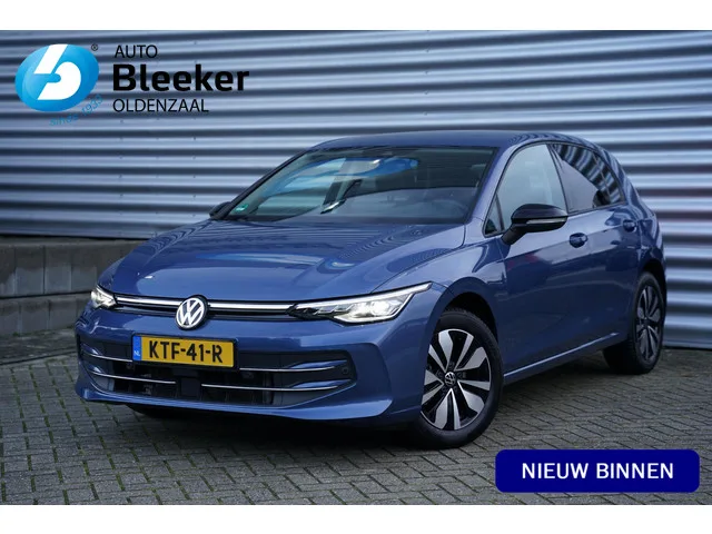 Volkswagen Golf (2025) — foto 1