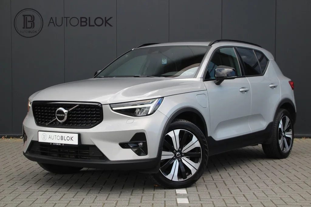 Volvo XC40 (2022) — foto 1