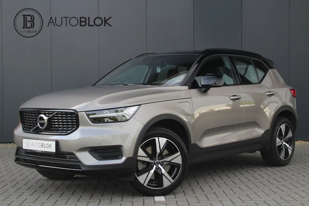 Volvo XC40 (2022) — foto 1