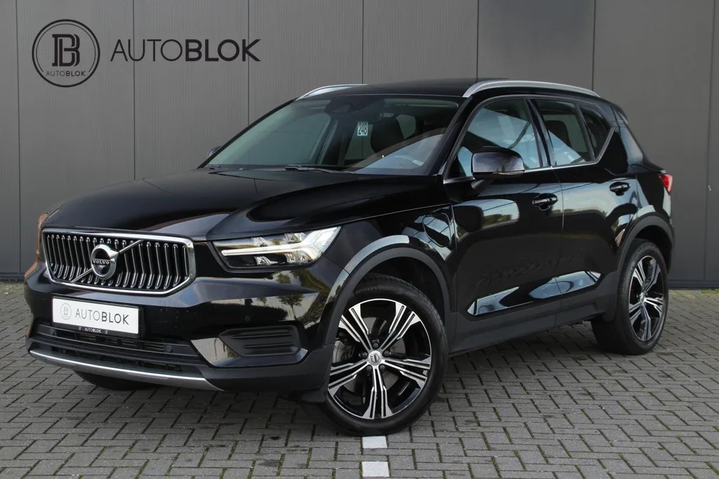 Volvo XC40 (2021) — foto 1