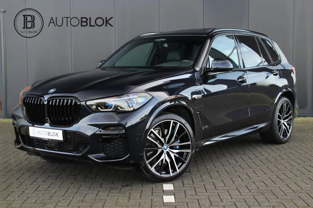 BMW X5 (2022) — foto 1
