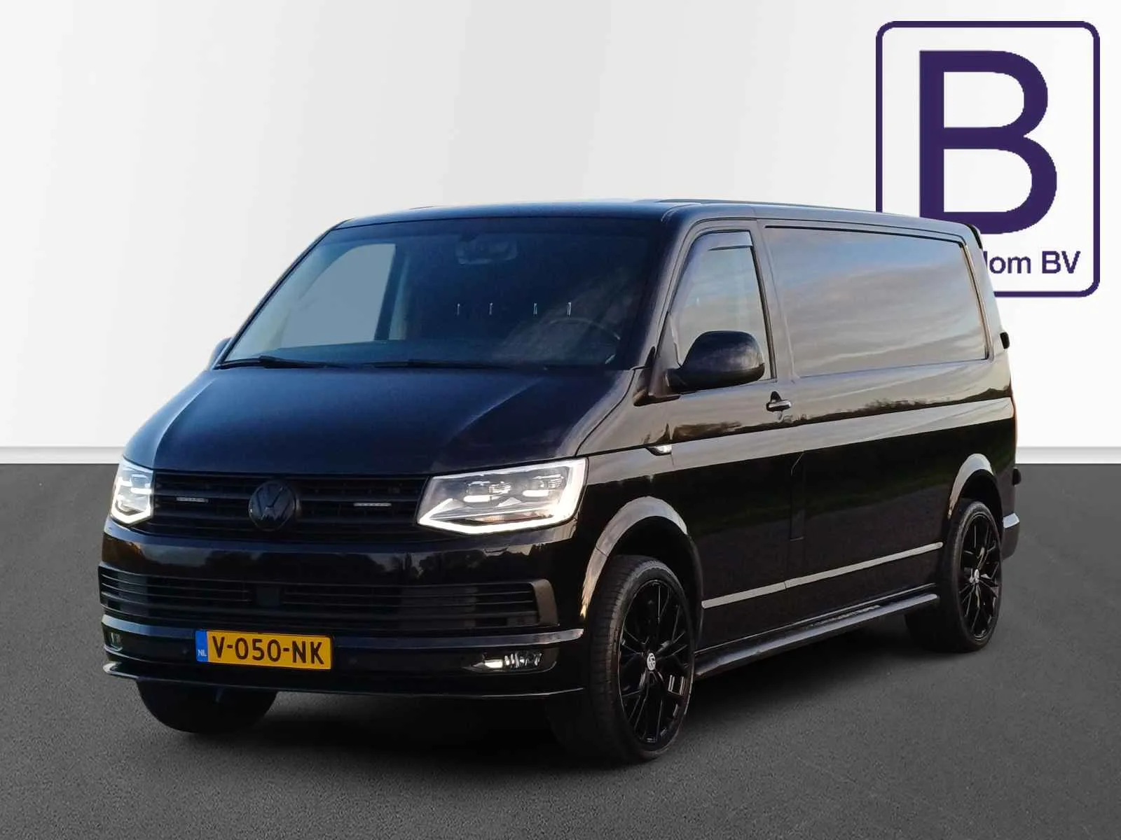 Volkswagen Transporter (2018) — foto 1
