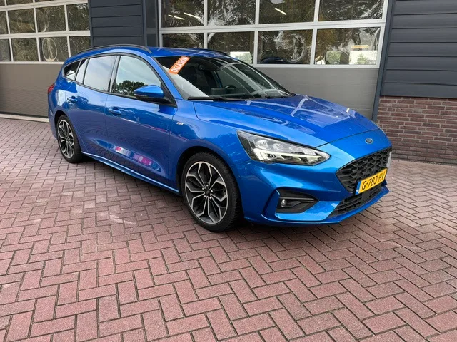 Ford Focus (2019) — foto 1