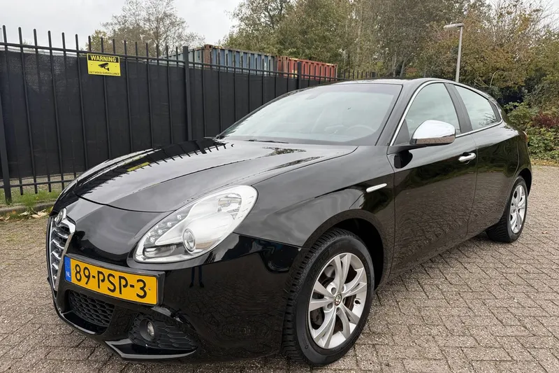 Alfa Romeo Giulietta (2011)