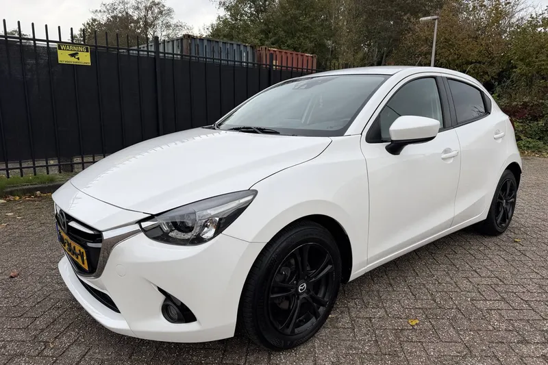 Mazda 2 (2015)