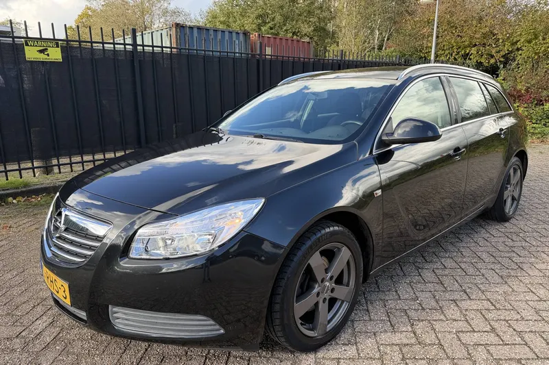 Opel Insignia (2010)