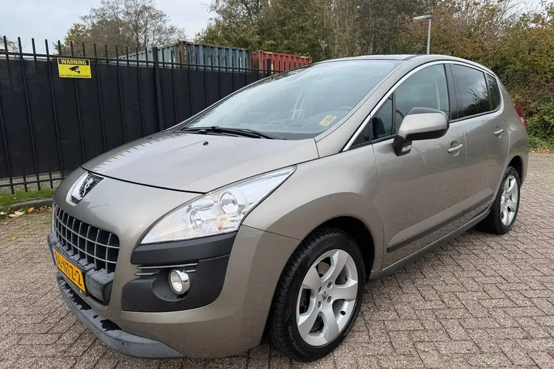 Peugeot 3008 (2010)