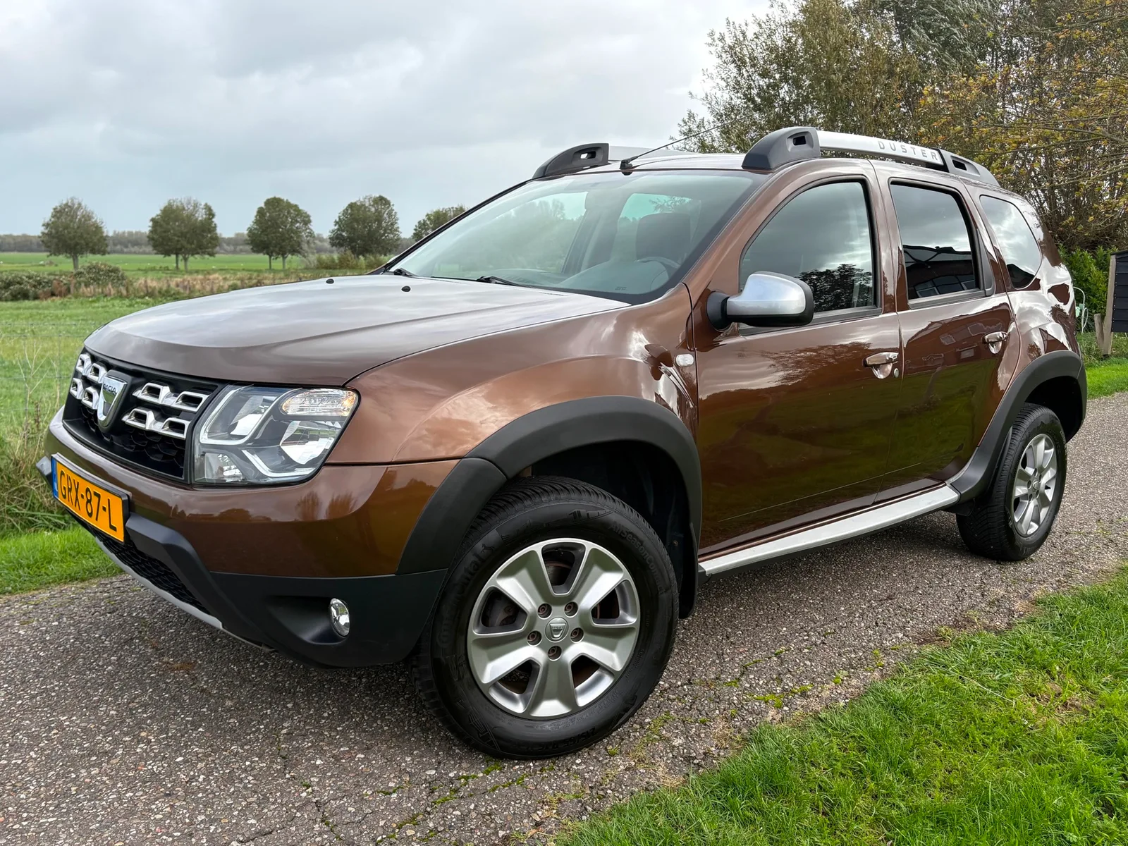 Dacia Duster (2014) — foto 1