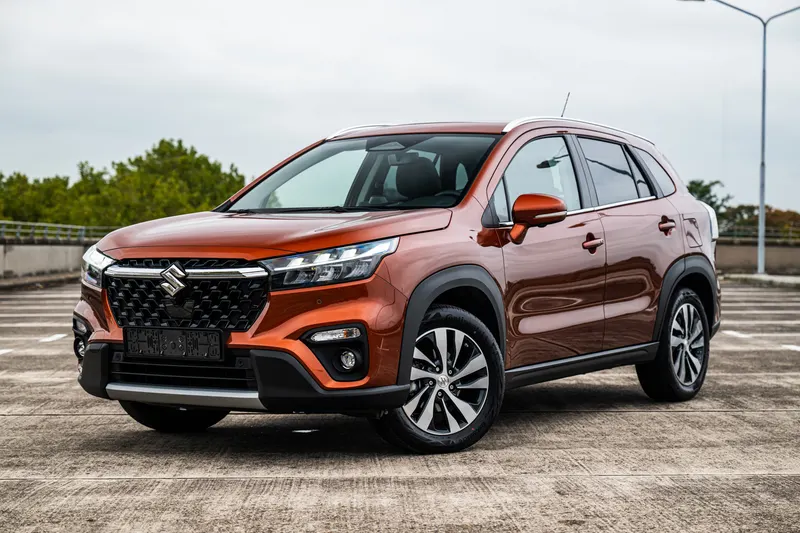 Suzuki S-Cross (2025)