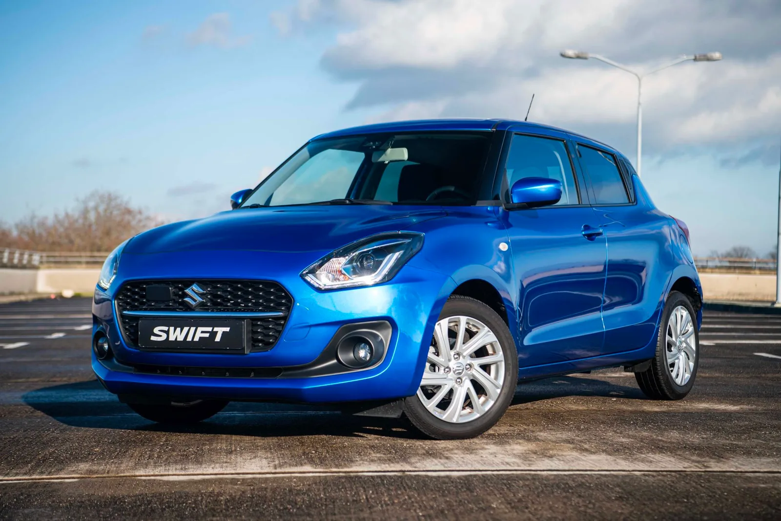 Suzuki Swift (2023) — foto 1