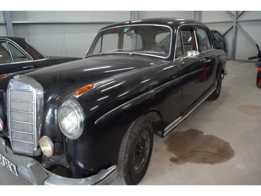 Mercedes-Benz S-Klasse (1958) — foto 1