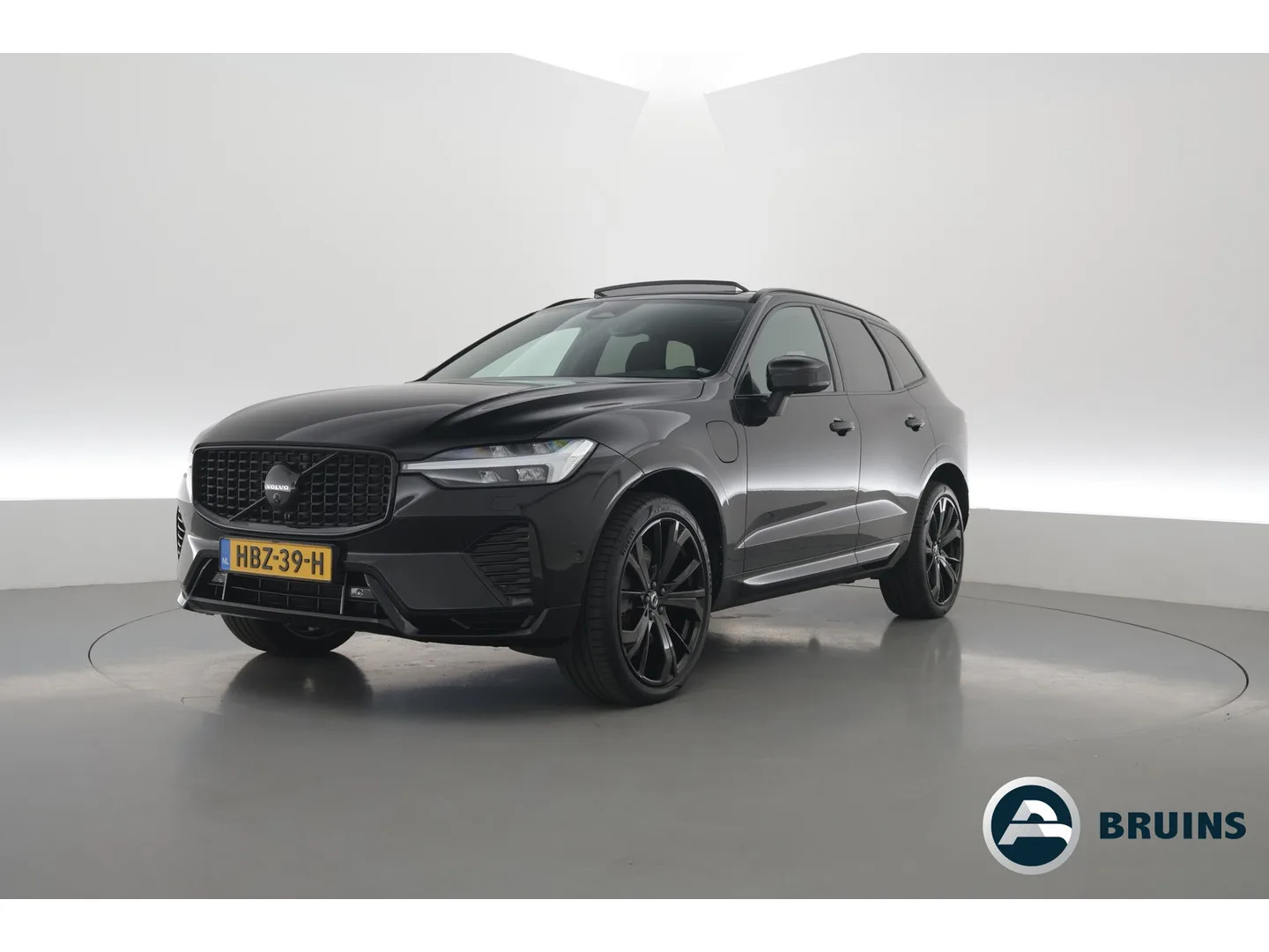 Volvo XC60 (2024) — foto 1
