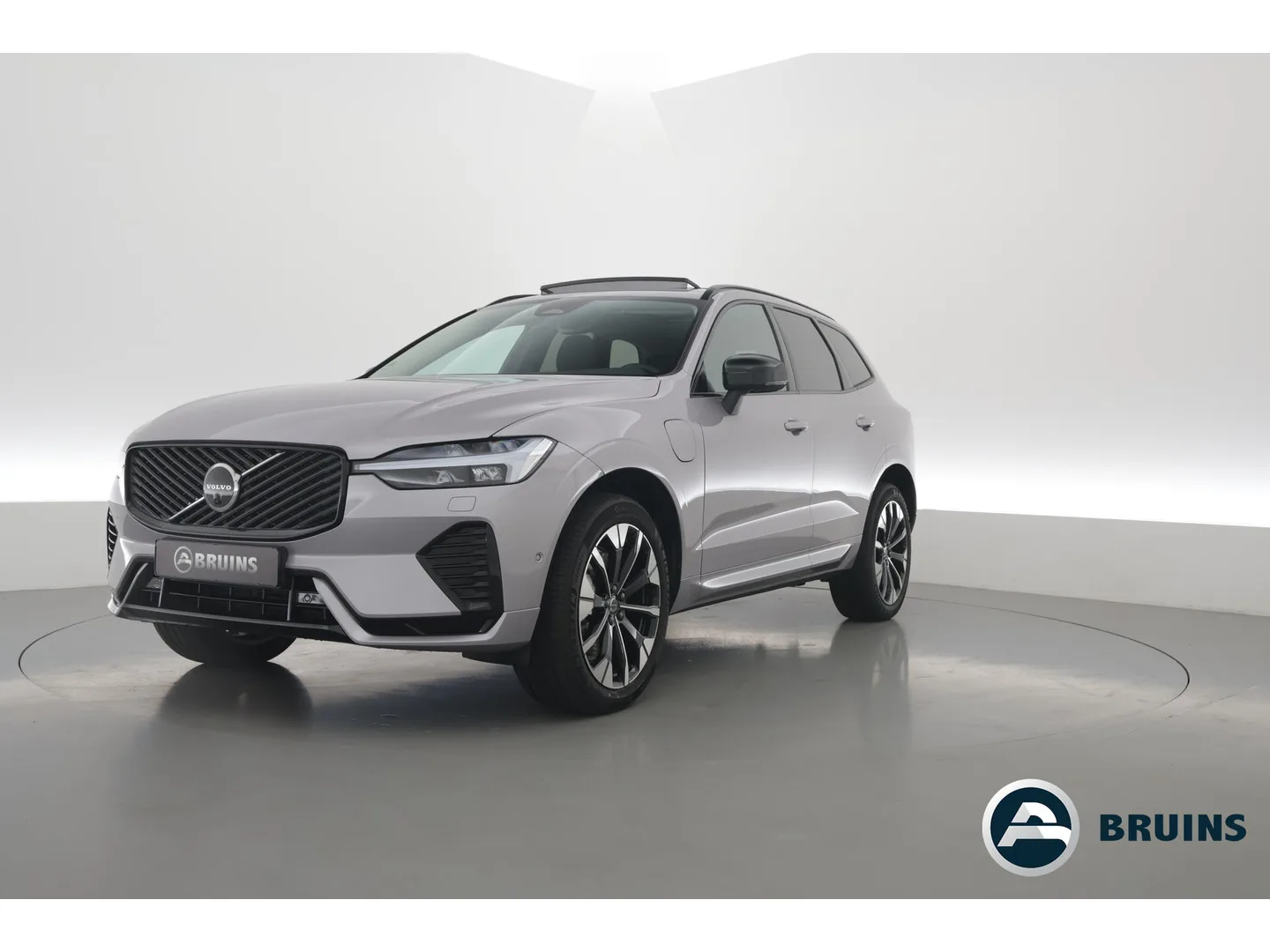 Volvo XC60 (2026) — foto 1