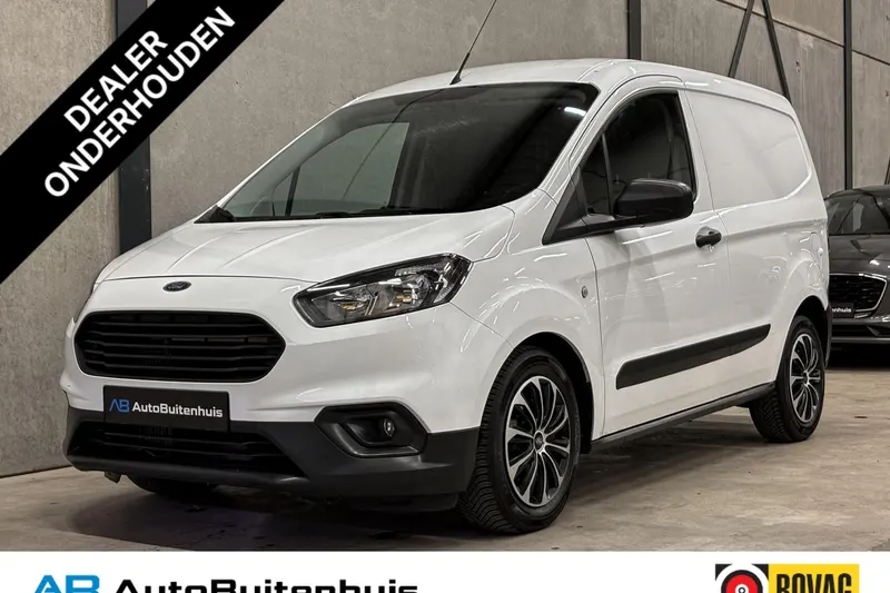 Ford Transit Courier (2023)