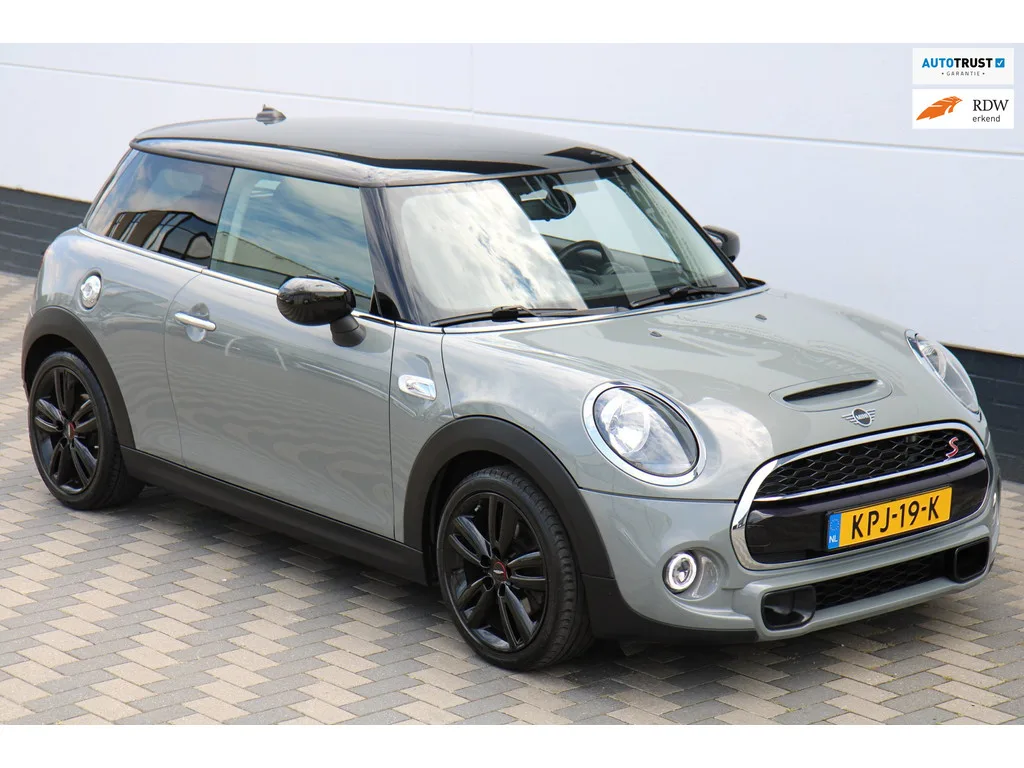MINI Cooper S (2019) — foto 1
