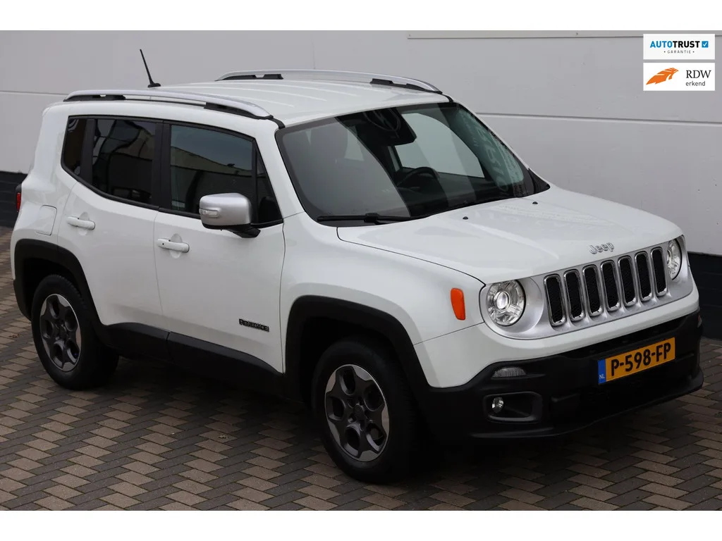 Jeep Renegade (2015) — foto 1
