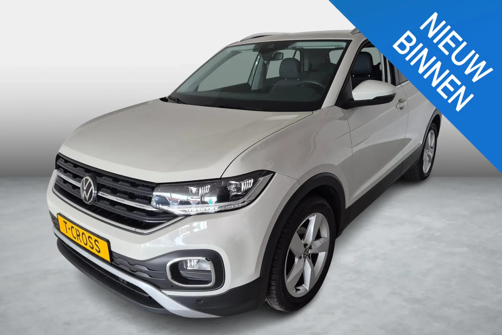 Volkswagen T-Cross (2023) — foto 1