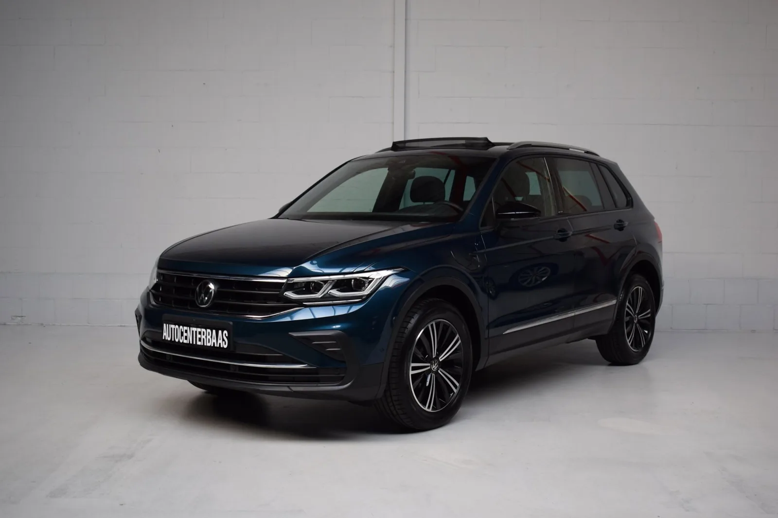 Volkswagen Tiguan (2022) — foto 1
