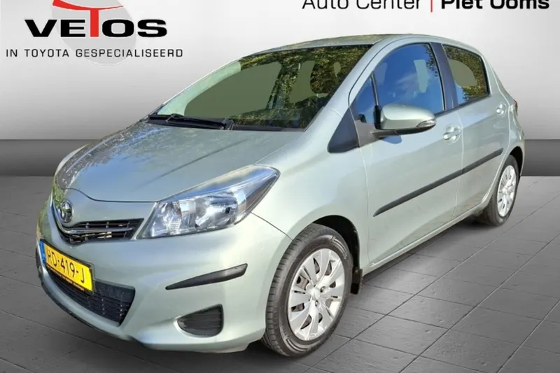Toyota Yaris (2012)