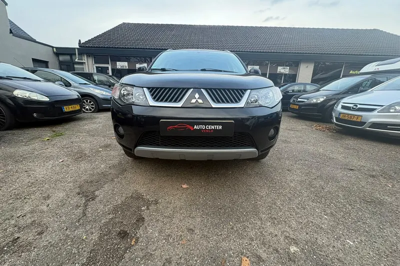 Mitsubishi Outlander (2009)