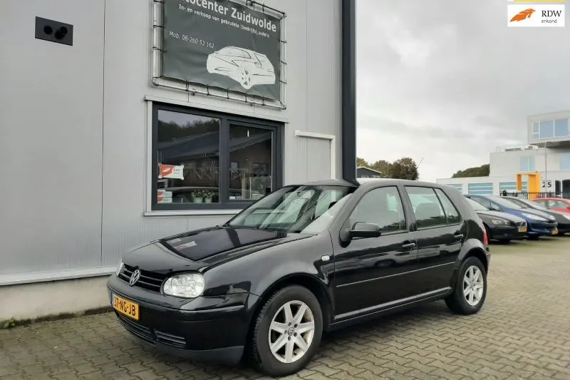 Volkswagen Golf (2003)