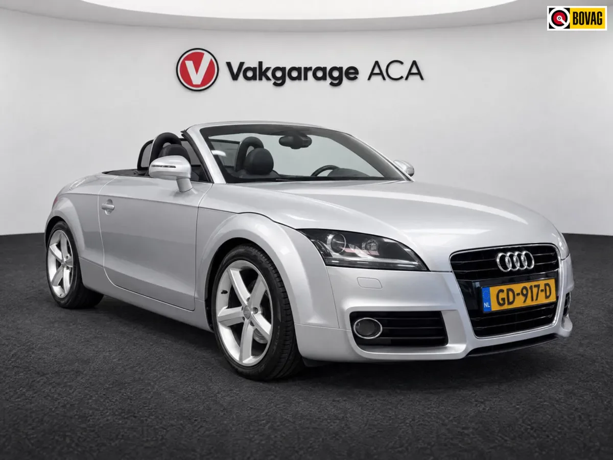 Audi TT (2011) — foto 1