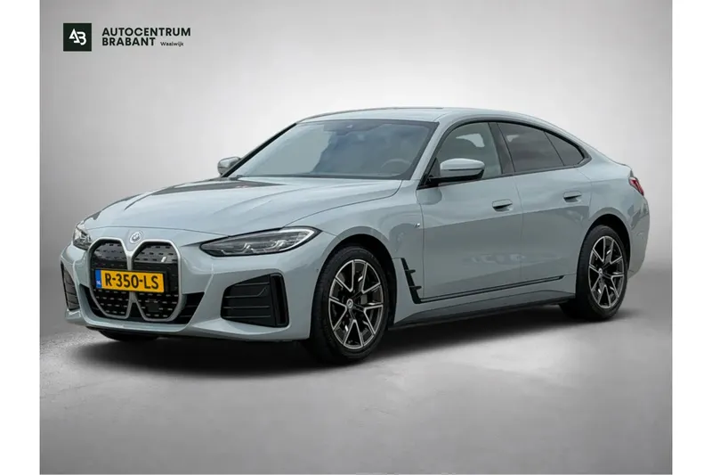 BMW i4 (2022)