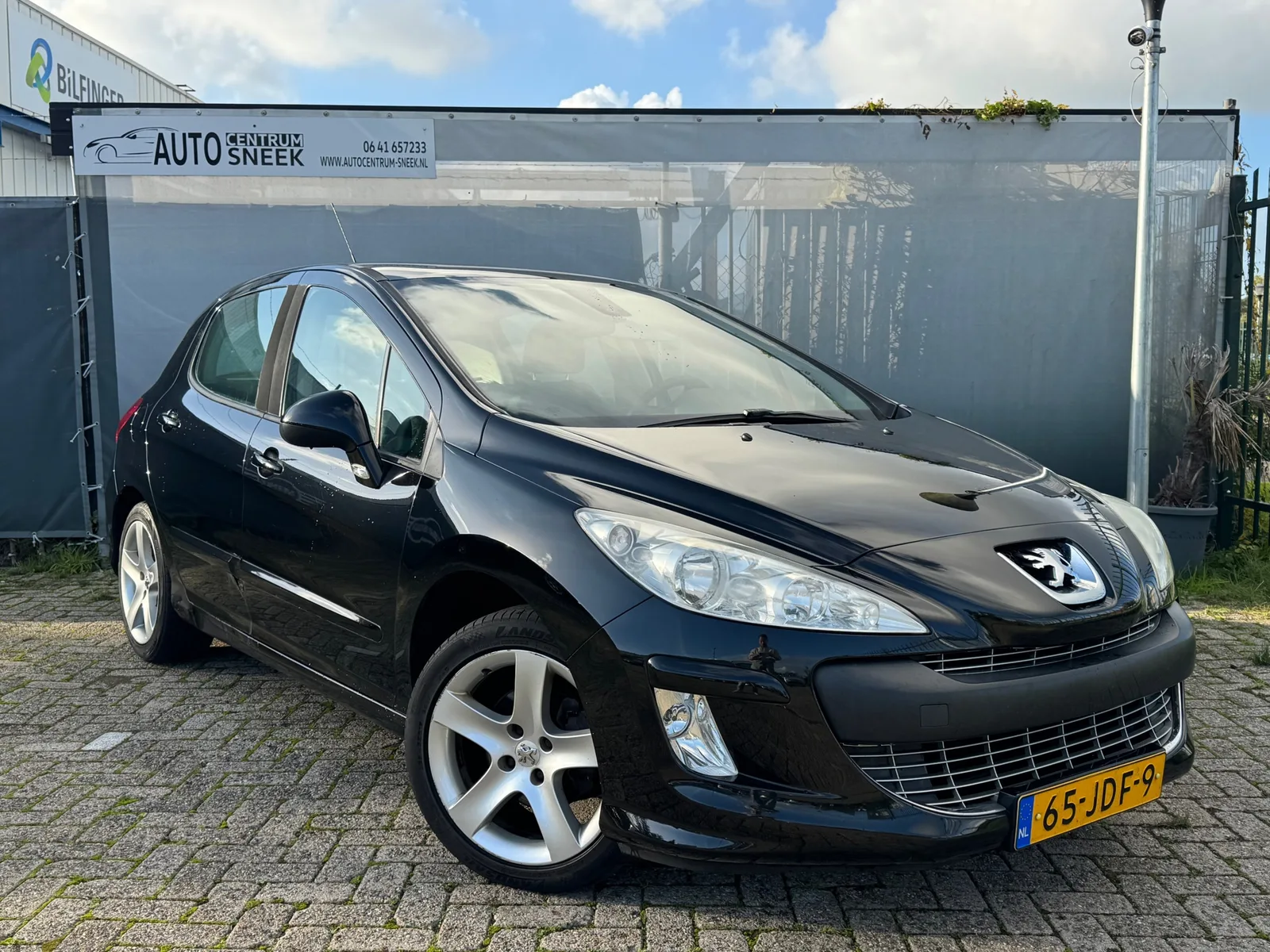Peugeot 308 (2009) — foto 1