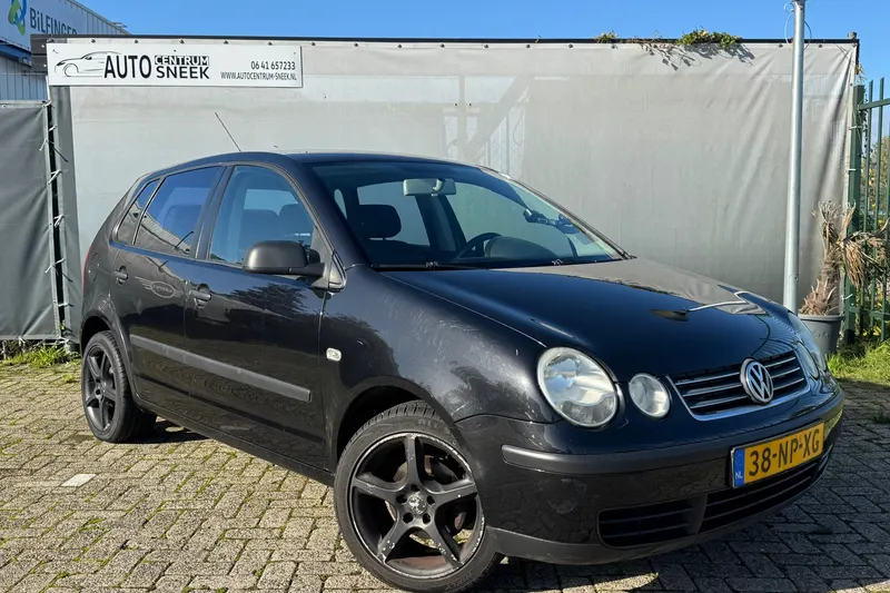 Volkswagen Polo (2004)