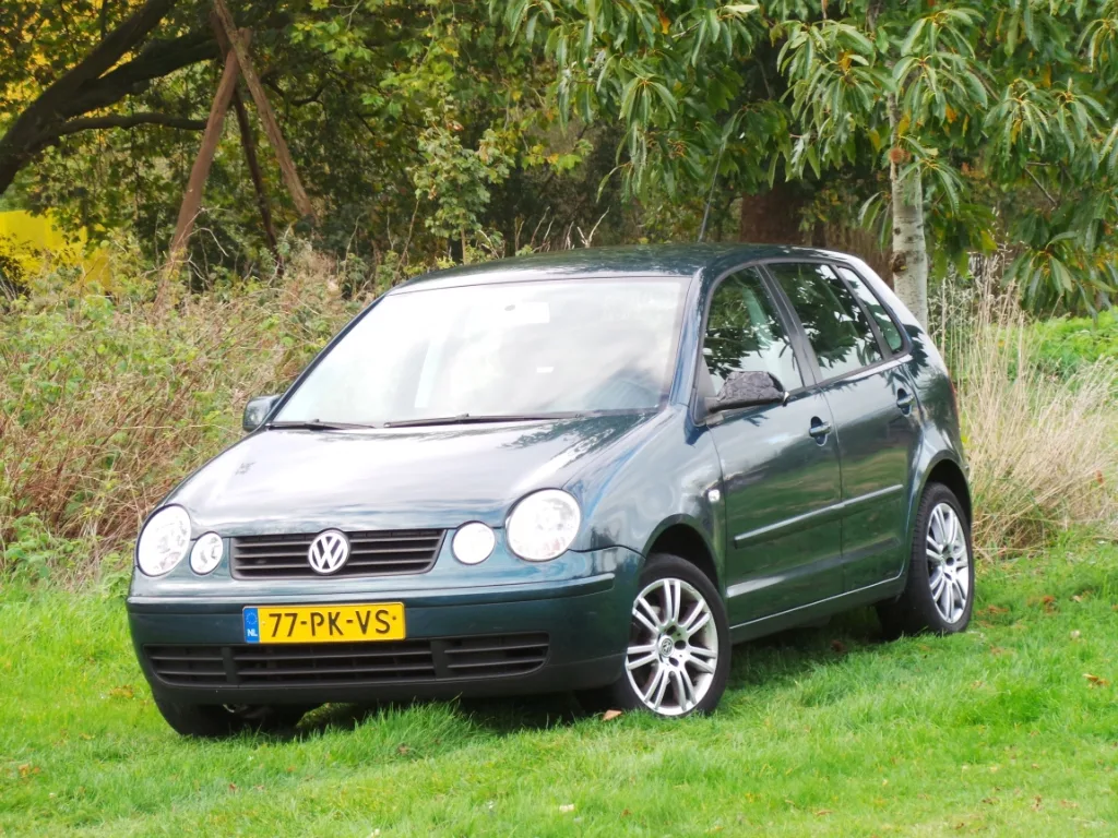 Volkswagen Polo (2004) — foto 1