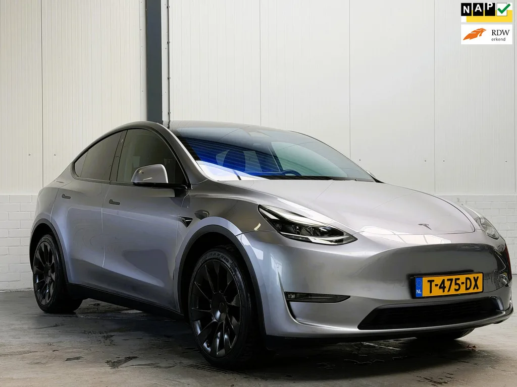 Tesla Model Y (2023) — foto 1