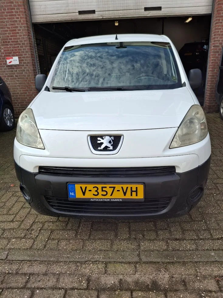 Peugeot Partner (2009) — foto 1
