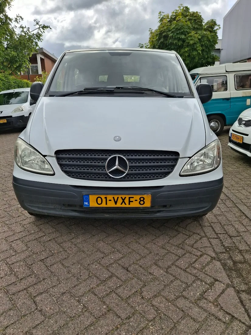 Mercedes-Benz Solide (2008) — foto 1